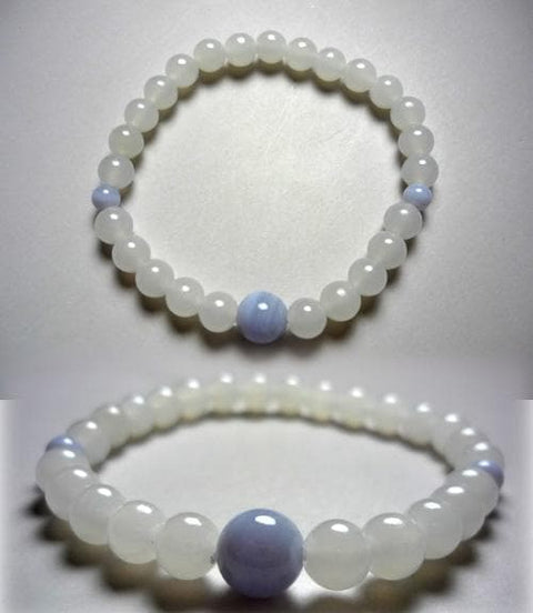 White onyx and chalcedony bracelet