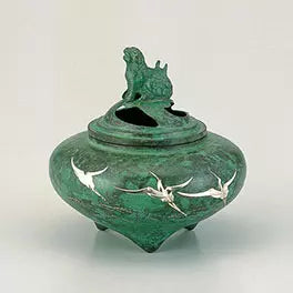 Flat incense burner