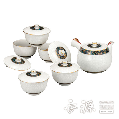 Kutani ware tea set with lid