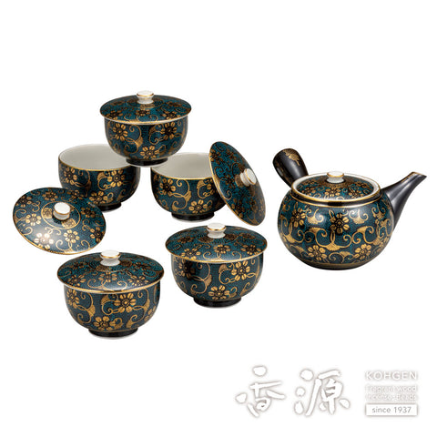 Kutani ware tea set with lid