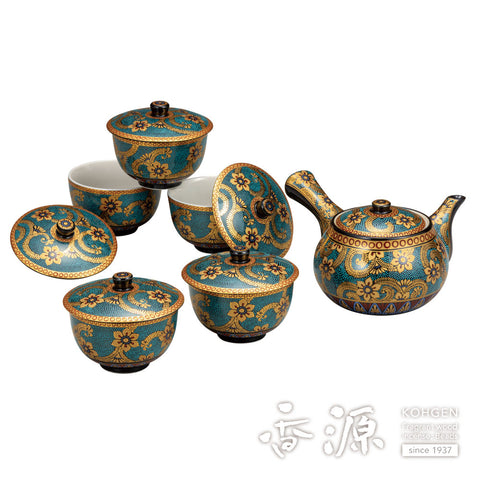 Kutani ware tea set with lid