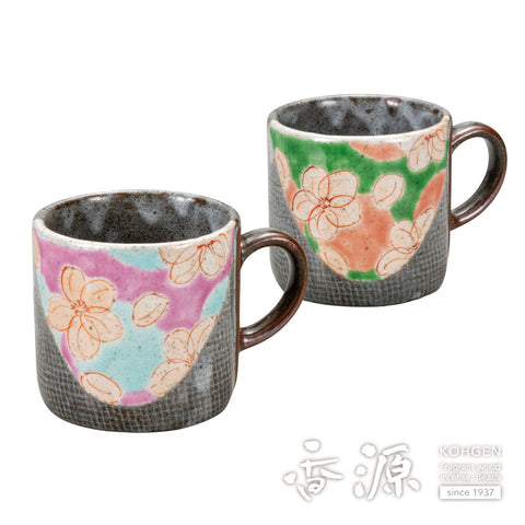 Kutani ware pair mug