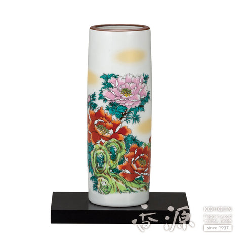 Kutani ware vase