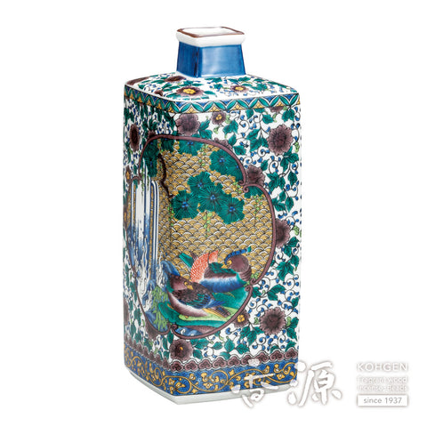 Kutani ware vase