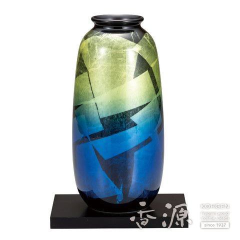 Kutani ware vase