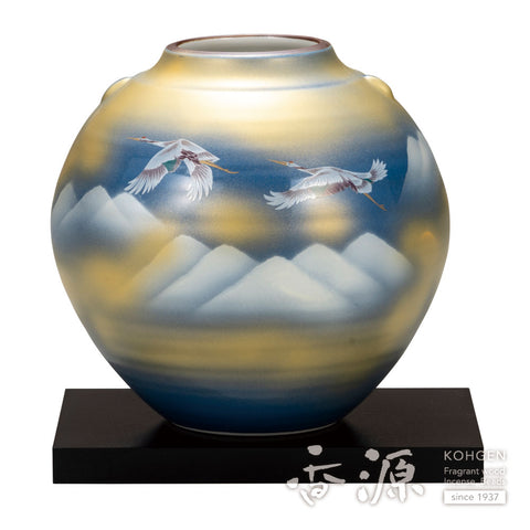 Kutani ware vase