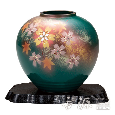 Kutani ware vase