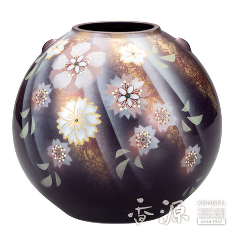Kutani ware vase