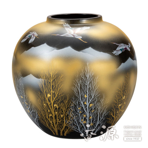 Kutani ware vase