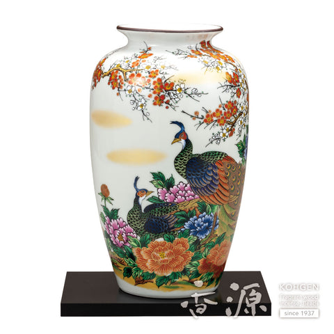 Kutani ware vase