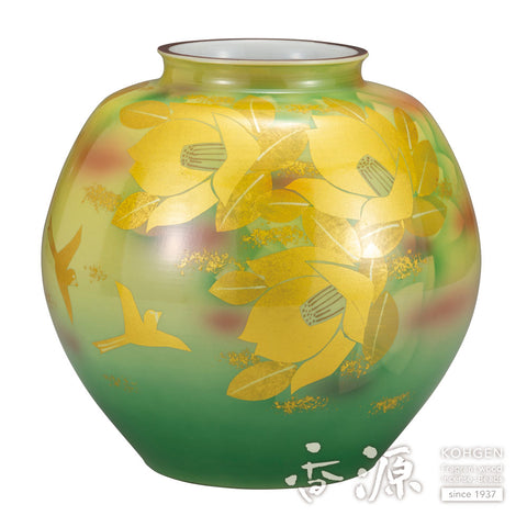Kutani ware vase