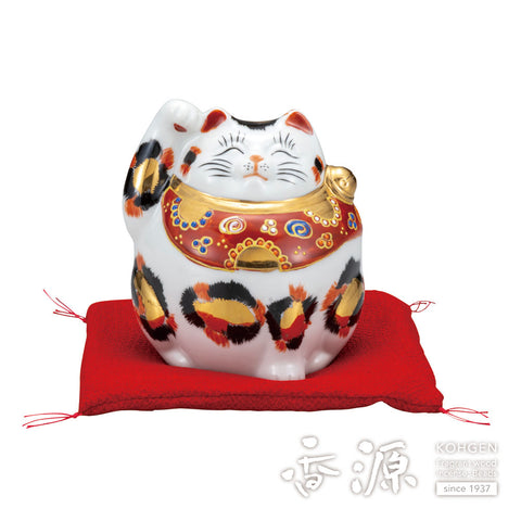 Kutani ware beckoning cat