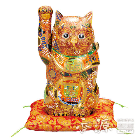 Kutani ware beckoning cat
