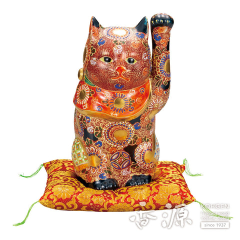 Kutani ware beckoning cat