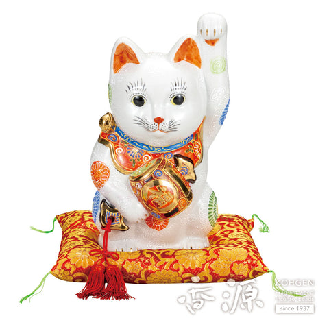 Kutani ware beckoning cat