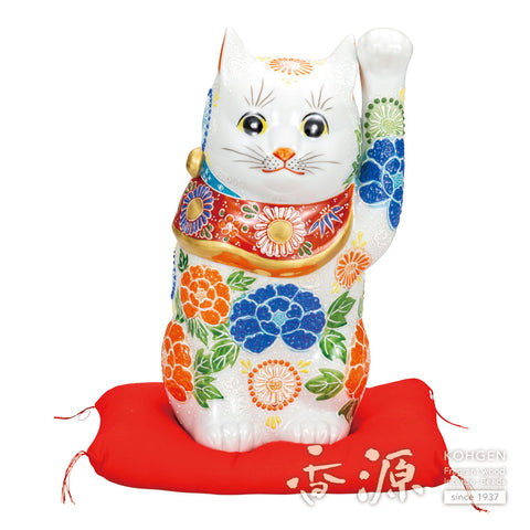 Kutani ware beckoning cat