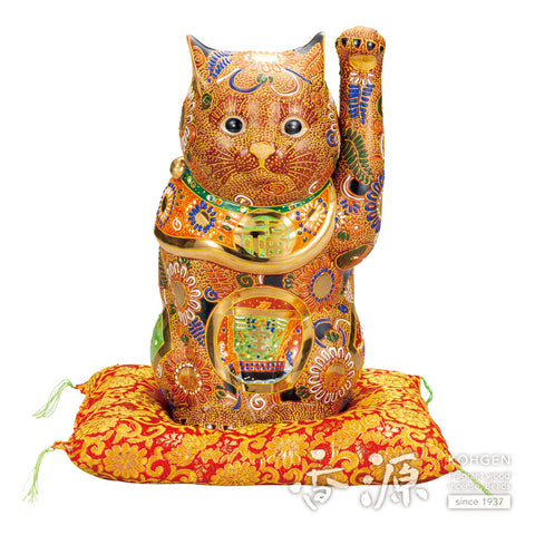 Kutani ware beckoning cat