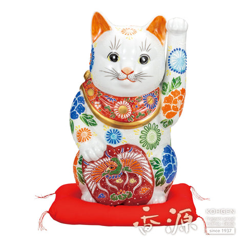 Kutani ware beckoning cat
