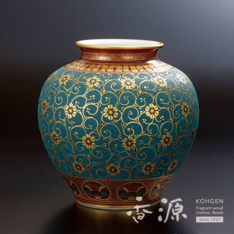 Kutani ware vase