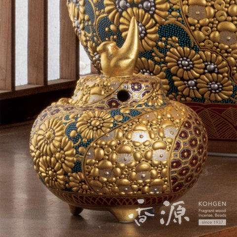 Kutani incense burner