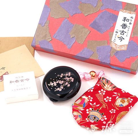 Osagawa Nisaburo Shoten Japanese Solid Perfume – Tennyo no Kaori