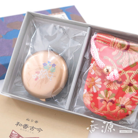 Osagawa Nisaburo Shoten Japanese Solid Perfume – Ushiwaka no Kaori