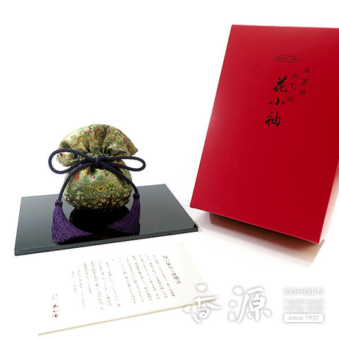 Gyokushodo Hanakosode Fragrance Sachet for Floor Placement