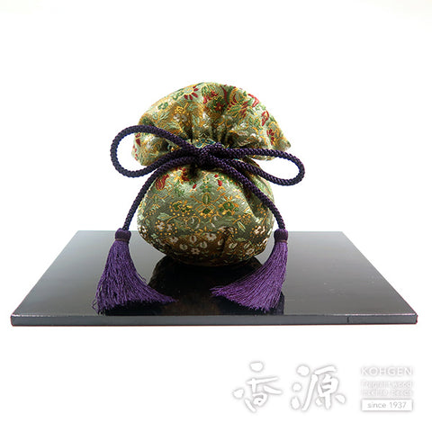 Gyokushodo Hanakosode Fragrance Sachet for Floor Placement