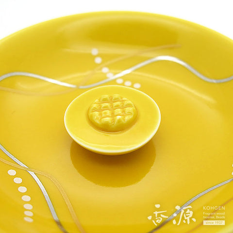 Arita Ware Incense Plate & Holder Set – Hana Kanzashi Series