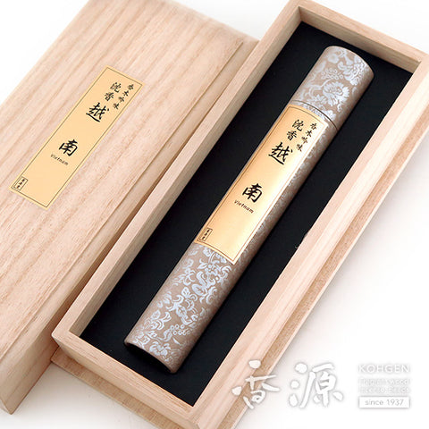 Selection of fragrant wood