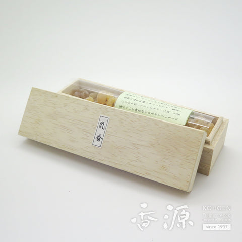Omani Frankincense (Nyukoh) Incense Material – Resin
