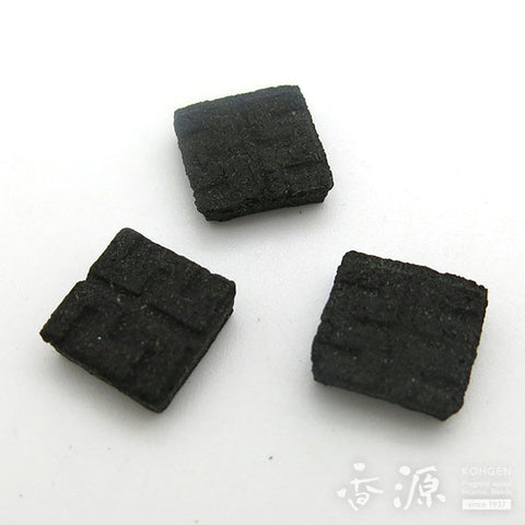 Kyukyodo Pressed Incense (Inkoh) – Kaden no Meikoh Series