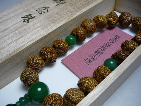 Men's prayer beads, aged Starry Moon Bodhi seed raw form, Indian jade finish