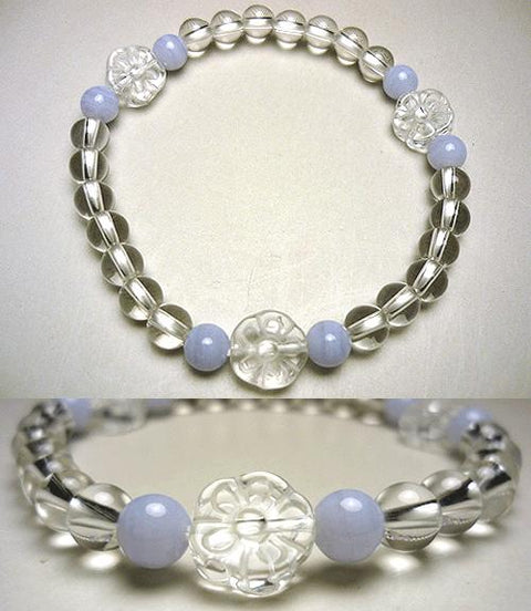 Crystal flower-carved bracelet with chalcedony