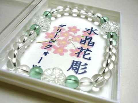 Crystal flower-carved bracelet with green quartz