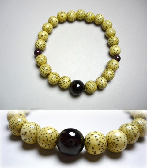 January Birthstone Bracelet – Star Moon Bodhi Seed, Garnet