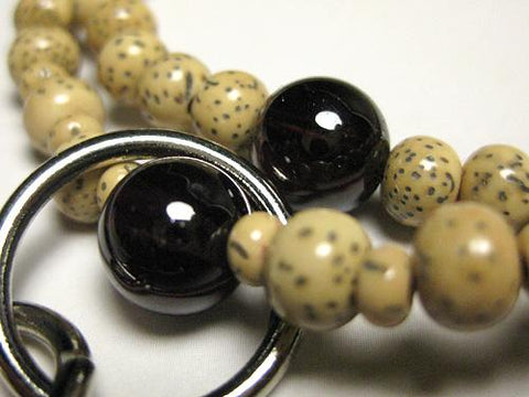 Garnet Formal Prayer Beads Bracelet 633v014000000 - bead detail 2