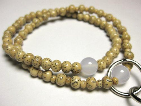 White Agate Formal Prayer Beads Bracelet 633v019000000 - bead detail 2
