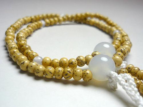 White Agate Formal Prayer Beads Bracelet 633v046000000 - stone close-up