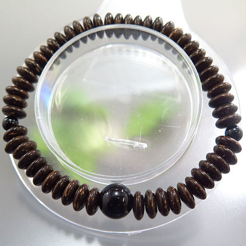 Coconut wood flat bead bracelet, black onyx combination