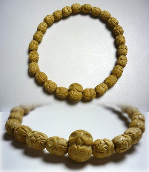 Owl-Carved Boxwood Amulet Bracelet Small Natural 633w051000000 - full view
