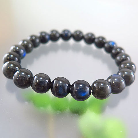 Black Labradorite 9mm Bead Bracelet Straight 633y029000000 - worn on wrist