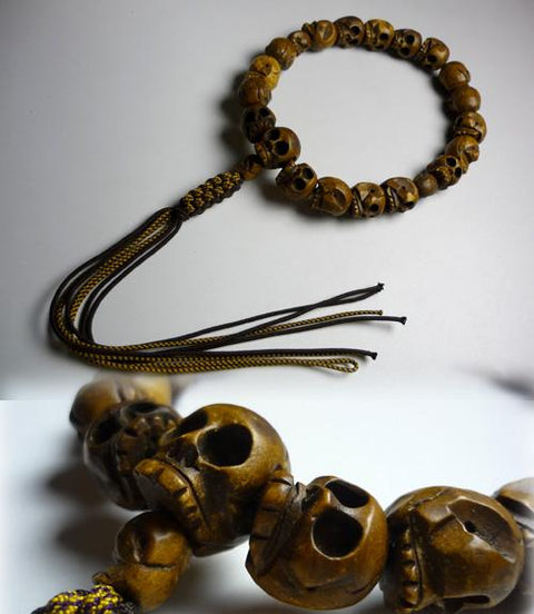 Men's prayer beads, boxwood, skull carving