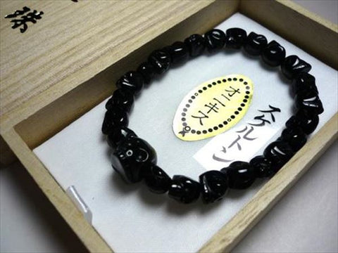 Black Onyx Skull-Carved Skeleton Bracelet 6430290000000 - close-up 2