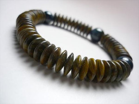 Green sandalwood bracelet with blue tiger's eye (navy tiger's eye)