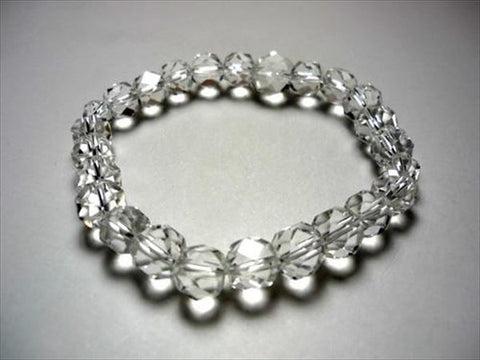 Crystal 32-Facet Cut Bracelet 643072r170000 - sparkle close-up