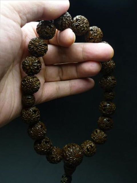 Men's Prayer Beads, Boxwood, Chrysanthemum Carving, 18 Beads, Matching Set, String Tassel