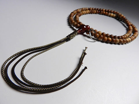 Men's prayer beads, Indonesian sandalwood, agate finish