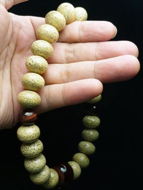 Men's Prayer Beads, Hainan Starry Moon Bodhi Seed, Oval Bead, 24 Beads, Red Tiger's Eye Finish, String Tassel