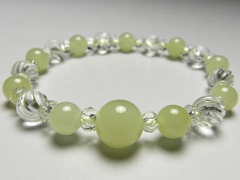Green onyx 7mm bead bracelet with crystal spiral cut